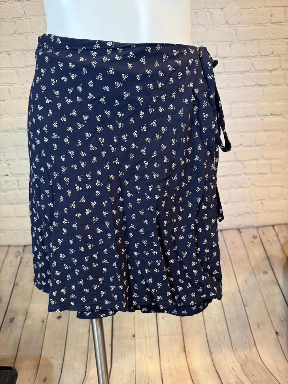 John Galt Brandy Melville Navy Blue Ditsy Floral Wrap Mini Skirt - Size Large